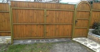 Купить распашные ворота деревянные Когалым, цена от 2728 руб.