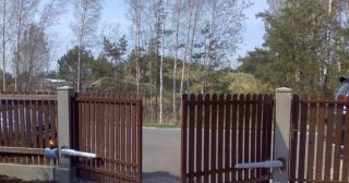 Купить распашные ворота из штакетника Когалым, цена от 2728 руб.